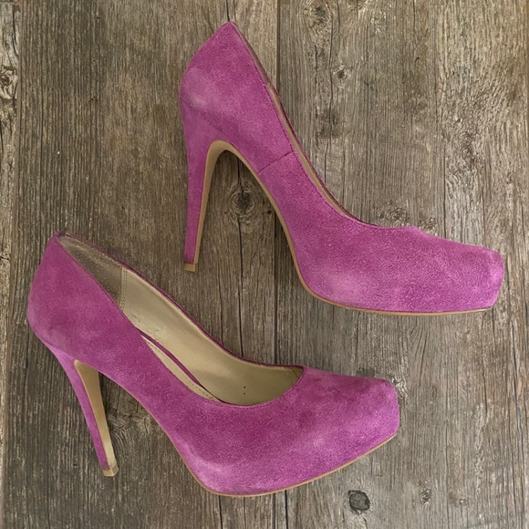 High heels - Picture 1 of 5